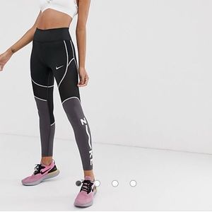 ISO Nike Leggings